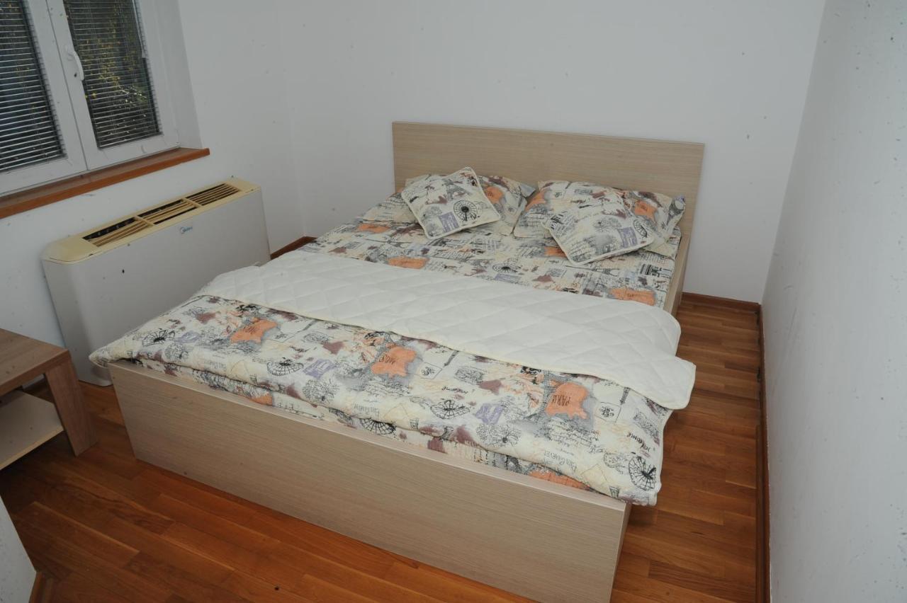 Vila Odmor Na Dunavu Beocin エクステリア 写真
